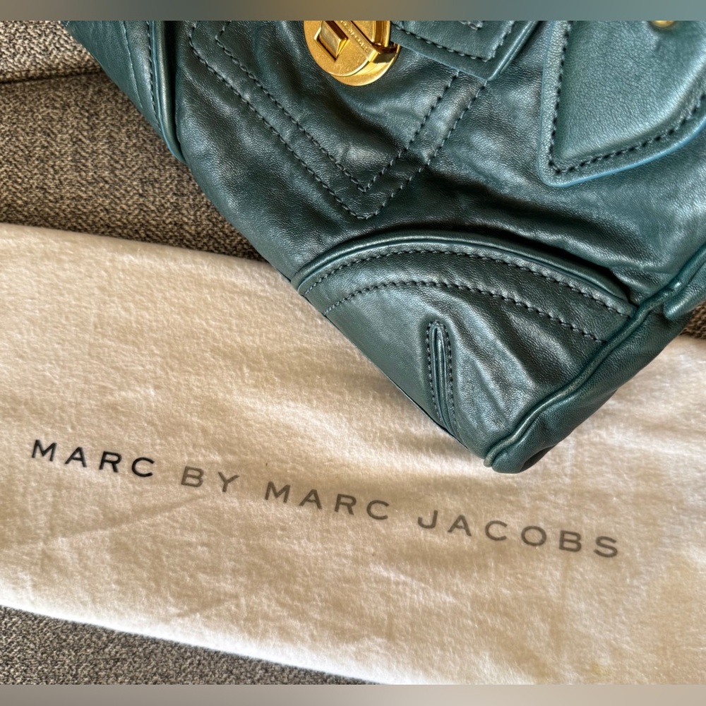 Marc by Marc Jacobs Green Leather Top-Handle Satchel with Gold Hardware - Picture 16 of 16